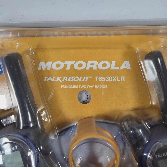 MOTOROLA TALKABOUT TWO WAY RADIOS T6530XLR 10 MILE RANGE RECHARGEABLE NEW SEALED - Picture 3 of 4